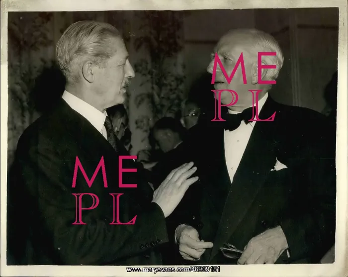 : Harold Macmillan and Lord Woolton at press reception : Harold Macmillan and Lord Woolton at press reception