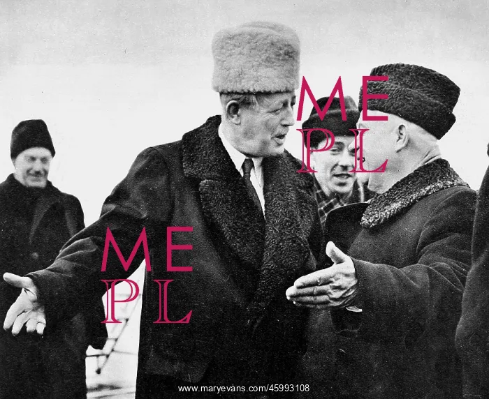 : Harold Macmillan and Nikita Khrushchev : Harold Macmillan and Nikita Khrushchev