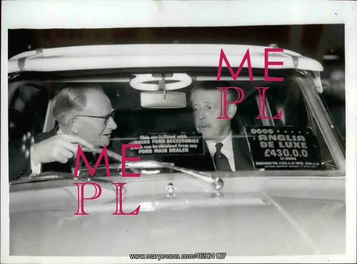 : Harold Macmillan opens Motor Show in Ford Anglia : Harold Macmillan opens Motor Show in Ford Anglia
