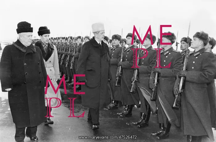 : Harold Macmillan on a state visit to Soviet Russia : Harold Macmillan on a state visit to Soviet Russia