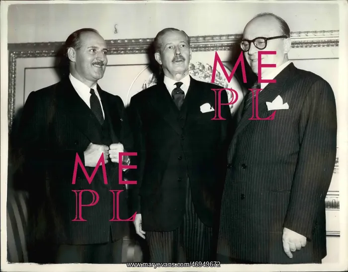 : Harold Macmillan with Turkish and Greek ministers : Harold Macmillan with Turkish and Greek ministers