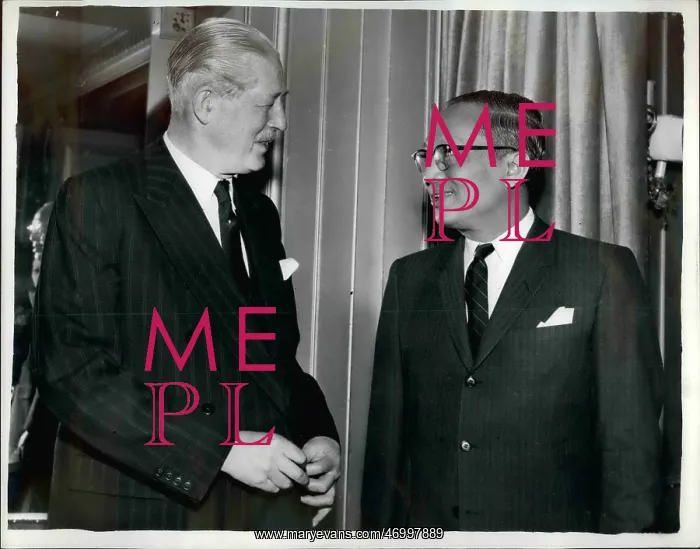 : Harold Macmillan and U Thant, London : Harold Macmillan and U Thant, London