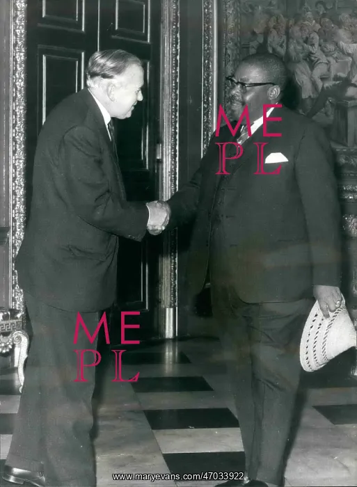 : Harold Wilson with Chief Leabua Jonathan of Lesotho : Harold Wilson with Chief Leabua Jonathan of Lesotho