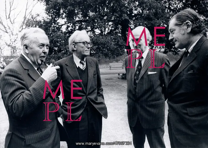 : Harold Wilson, Michael Foot, Fred Peart, Anthony Crosland : Harold Wilson, Michael Foot, Fred Peart, Anthony Crosland