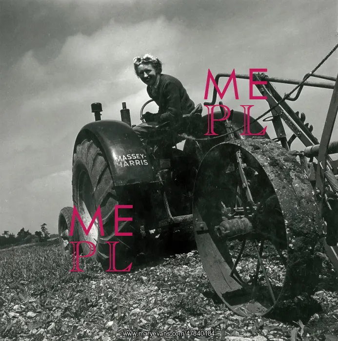 : Harper's Bazaar - Oxford - Mrs Robert Hudson, Farm workers : Harper's Bazaar - Oxford - Mrs Robert Hudson, Farm workers