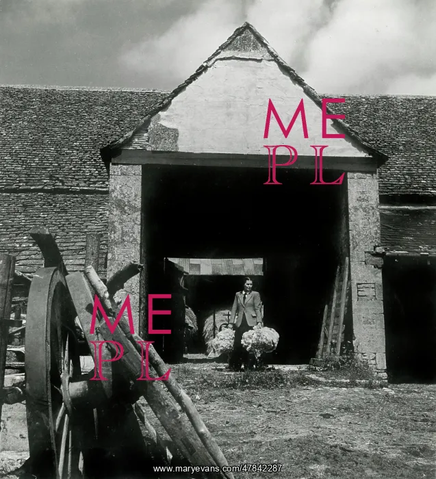 : Harper's Bazaar - Oxford - Mrs Robert Hudson, Farm workers : Harper's Bazaar - Oxford - Mrs Robert Hudson, Farm workers