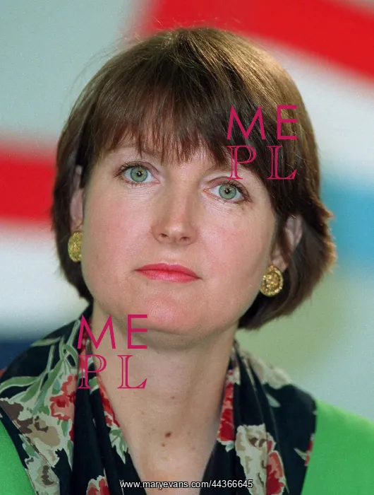  : Harriet Harman MP