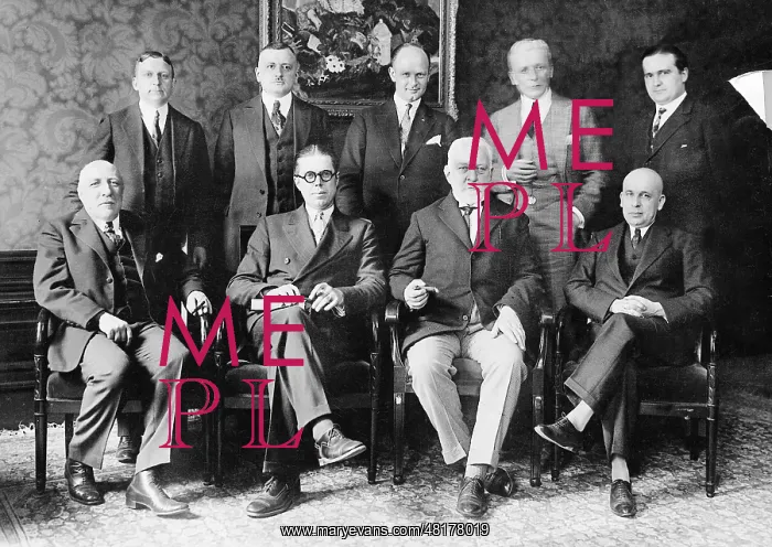 : Harry Elmer Barnes at the Deutsche Gesellschaft, 1928 : Harry Elmer Barnes at the Deutsche Gesellschaft, 1928