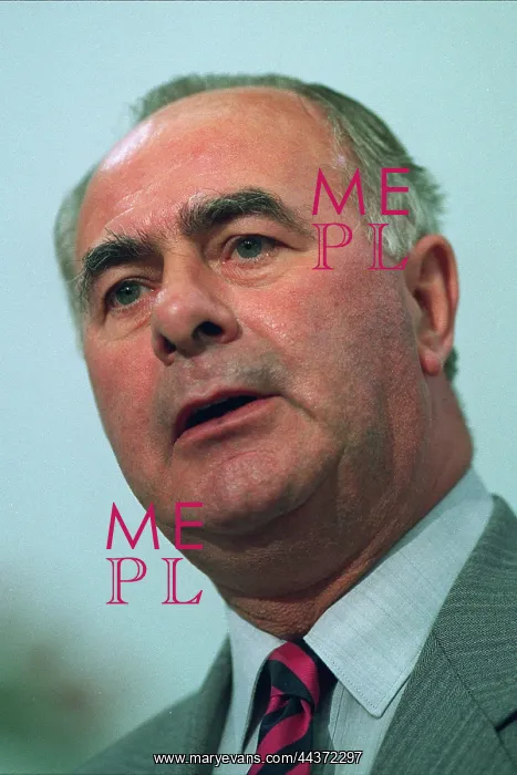  : Harry Ewing MP