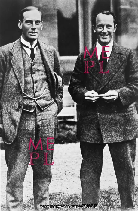 : Harry Hawker and Kenneth Grieve, after their failed : Harry Hawker and Kenneth Grieve, after their failed