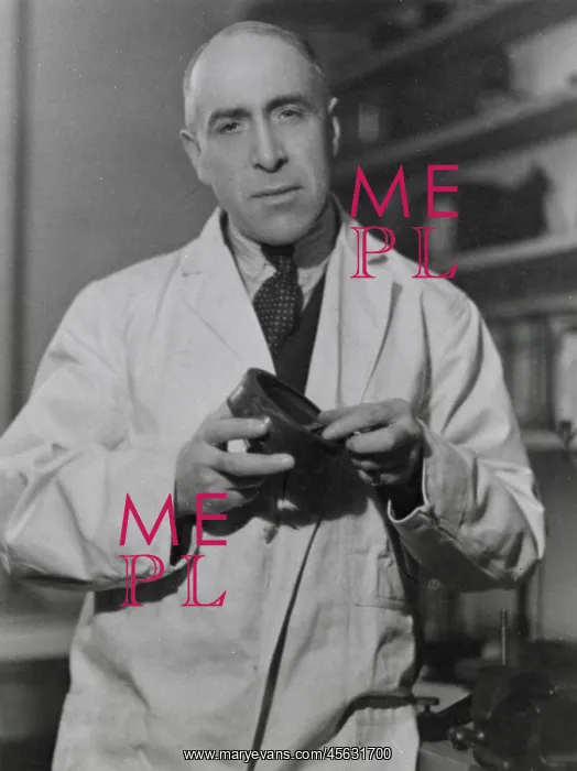 : Harry Price in his lab : Harry Price in his lab