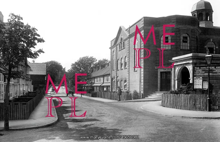  : Haslemere, Bridge Road and Haslemere Hall 1915