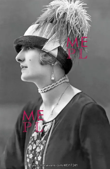 : Hat fashion, 1925 : Hat fashion, 1925