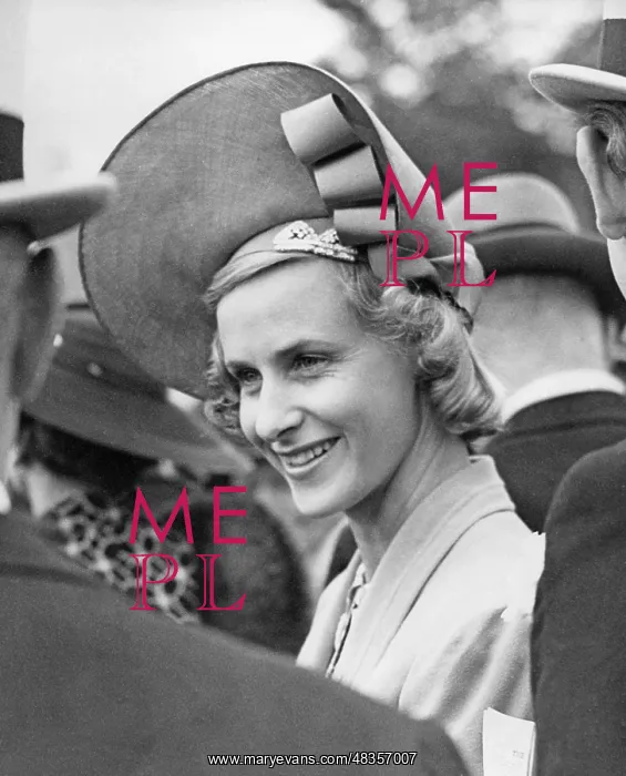 : Hat fashion in England, 1938 : Hat fashion in England, 1938