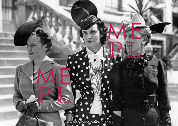 : Hat fashion in Paris, 1938 : Hat fashion in Paris, 1938