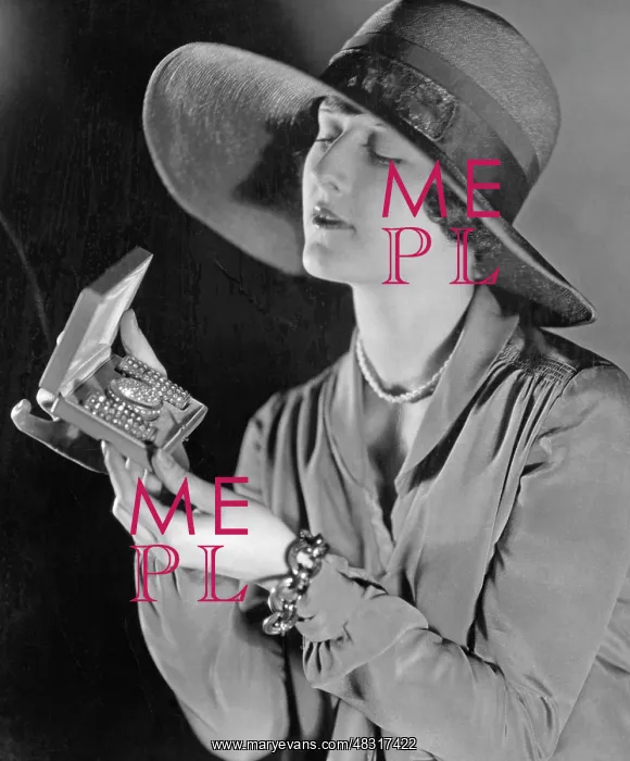 : Hat and jewelry, 1920s : Hat and jewelry, 1920s