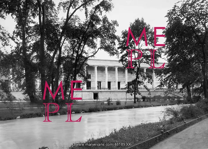 : The Haus der Kunst (House of Art), 1937 : The Haus der Kunst (House of Art), 1937
