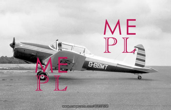 : de Havilland Chipmunk 22 G-BBMT : de Havilland Chipmunk 22 G-BBMT