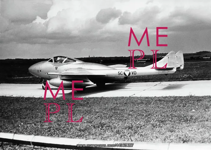 : de Havilland DH-100 Vampire : de Havilland DH-100 Vampire