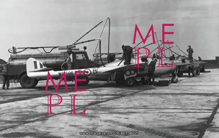 : de Havilland DH-100 Vampire FB-5 : de Havilland DH-100 Vampire FB-5