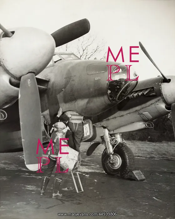 : de Havilland DH-98 Mosquito : de Havilland DH-98 Mosquito