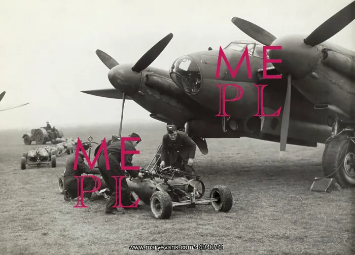 : de Havilland DH-98 Mosquito : de Havilland DH-98 Mosquito