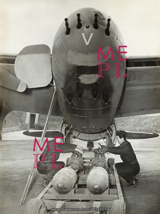 : de Havilland DH-98 Mosquito : de Havilland DH-98 Mosquito