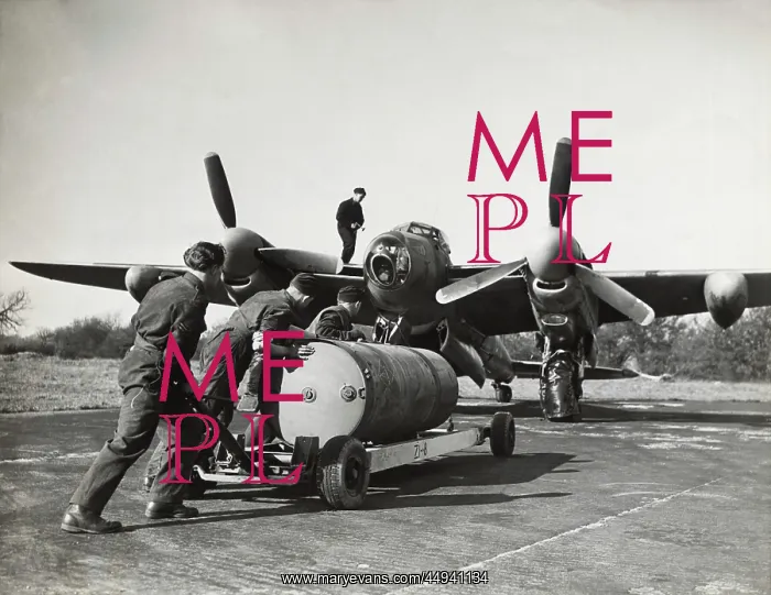 : de Havilland DH-98 Mosquito : de Havilland DH-98 Mosquito