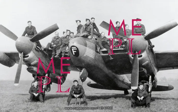 : de Havilland DH-98 Mosquito B-9 : de Havilland DH-98 Mosquito B-9