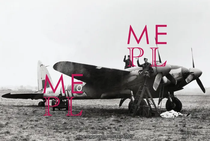 : de Havilland DH-98 Mosquito FB-6 : de Havilland DH-98 Mosquito FB-6