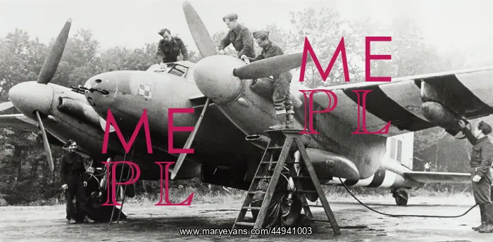 : de Havilland DH-98 Mosquito FB-6 : de Havilland DH-98 Mosquito FB-6