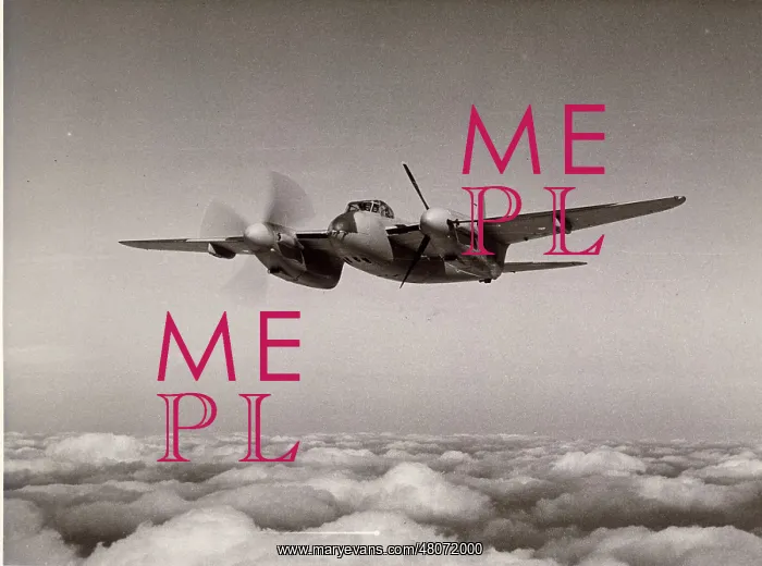 : de Havilland DH98 Mosquito FBVI NT193 in flight : de Havilland DH98 Mosquito FBVI NT193 in flight