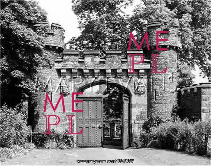 : HAWARDEN CASTLE GATES : HAWARDEN CASTLE GATES