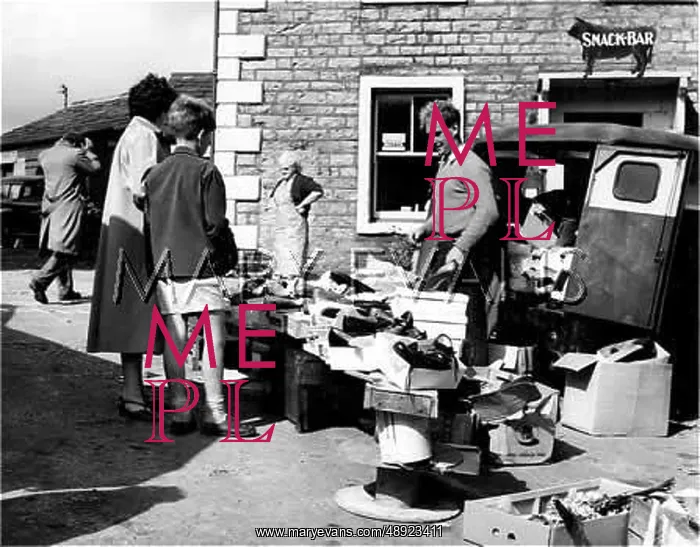 : HAWES MARKET 1950S : HAWES MARKET 1950S