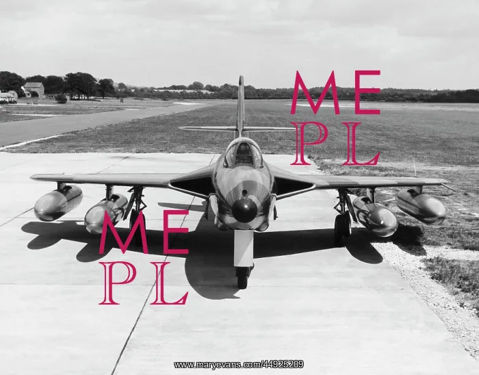  : Hawker Hunter