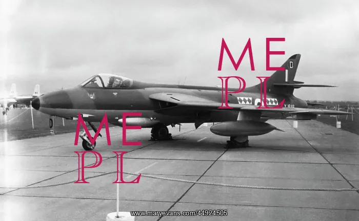  : Hawker Hunter FGA-9