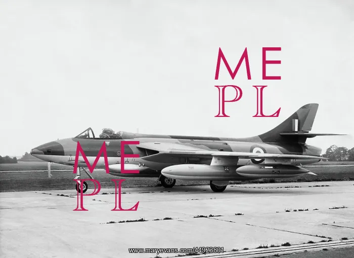  : Hawker Hunter FR-10