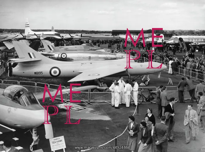 : Hawker Hunter P.1067 : Hawker Hunter P.1067
