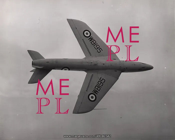 : Hawker P1067 Hunter second prototype WB195 in the air : Hawker P1067 Hunter second prototype WB195 in the air