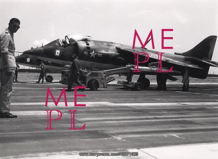 : Hawker Siddeley Harrier AV-8A : Hawker Siddeley Harrier AV-8A