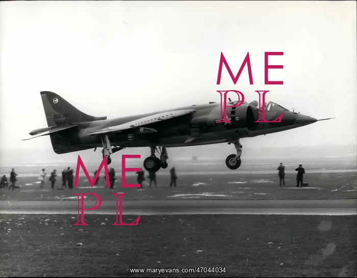 : Hawker Siddeley Harrier AV-8A ordered by US Marines : Hawker Siddeley Harrier AV-8A ordered by US Marines