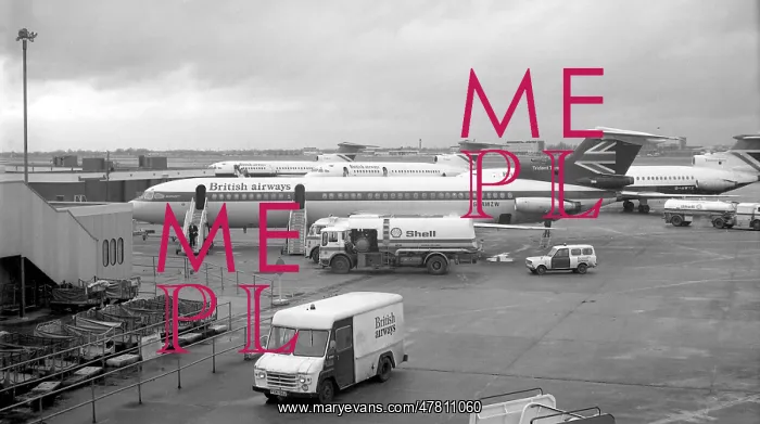 : Hawker Siddeley HS.121 Trident 3B G-AWZW : Hawker Siddeley HS.121 Trident 3B G-AWZW