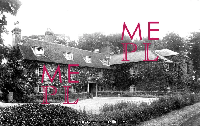  : Hawkhurst, Queens Hotel 1902