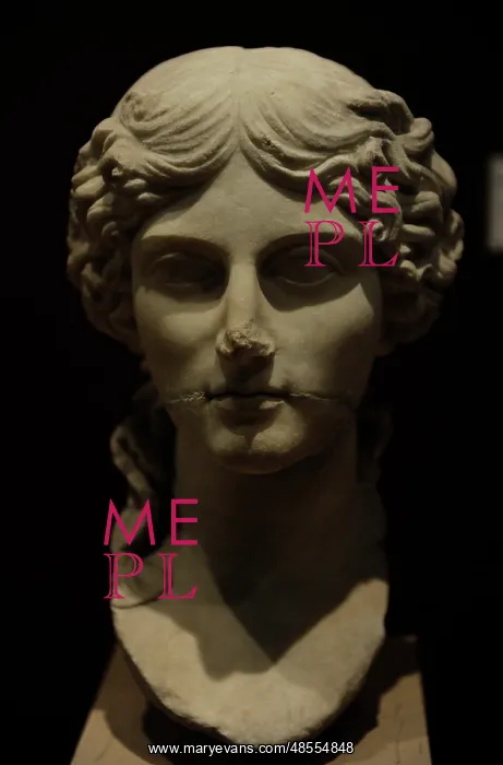 : Head of Agrippina the Elder (14 BC-33 AD). Marble : Head of Agrippina the Elder (14 BC-33 AD). Marble