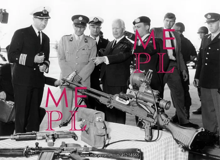 : Head of state Lubke visits Dutch troops in Lower Saxony : Head of state Lubke visits Dutch troops in Lower Saxony