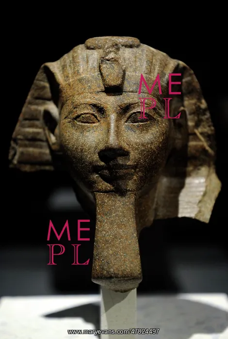 : Head of a statue of queen Hatshepsut : Head of a statue of queen Hatshepsut