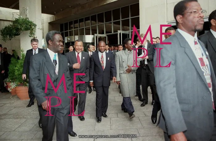 : Heads Of Government Walk To : Heads Of Government Walk To