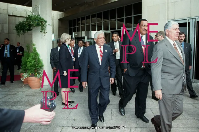 : Heads Of Government Walk To : Heads Of Government Walk To