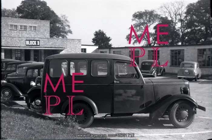 : Hearse, Hullbridge, Essex : Hearse, Hullbridge, Essex