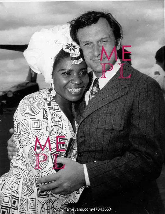 : Hefner Goes on Safari : Hefner Goes on Safari